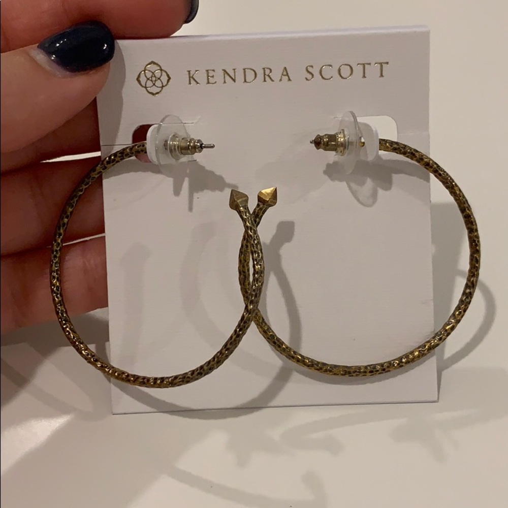 Kendra Scott vintage gold medium hoops